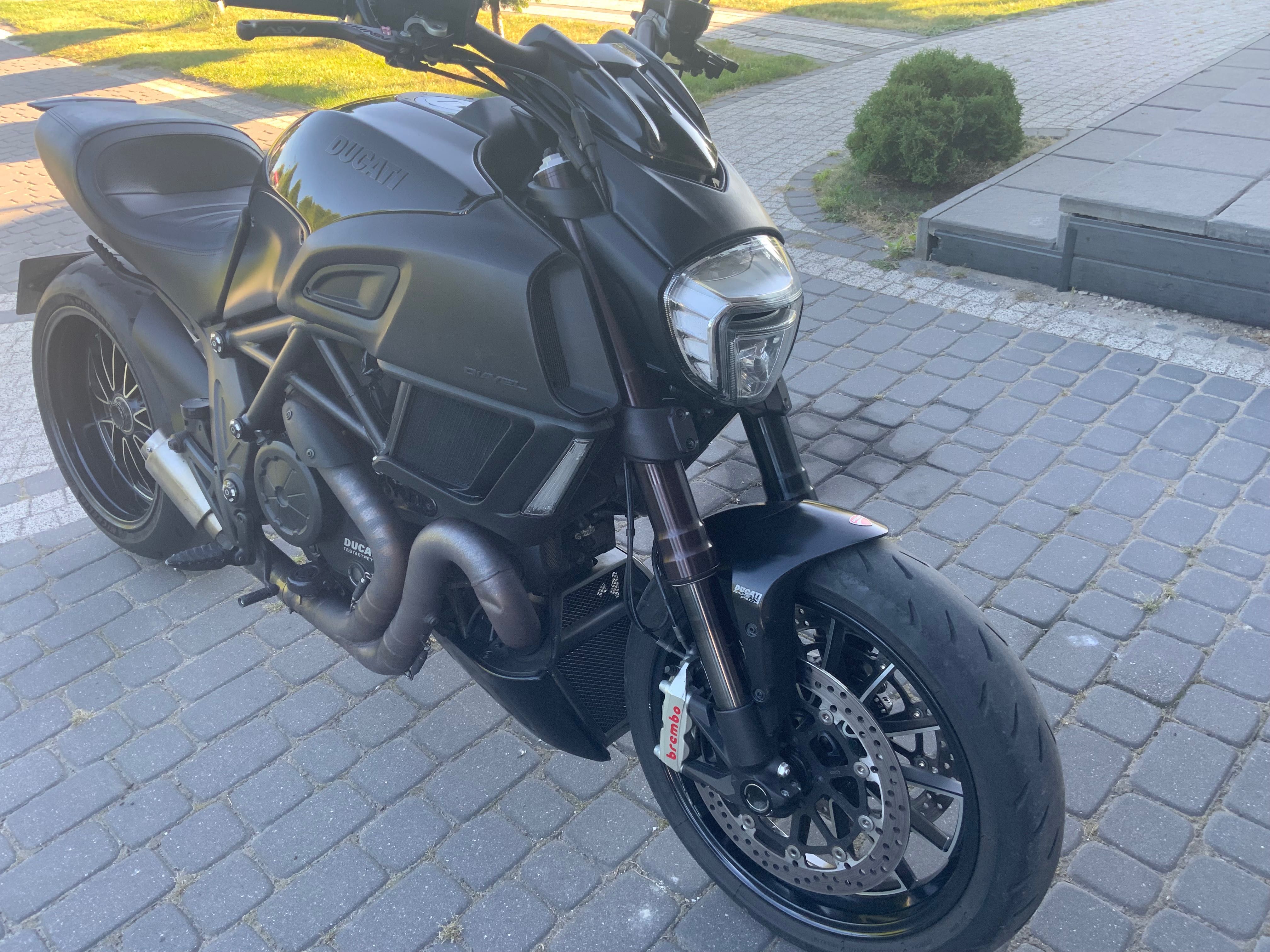 Ducati diavel 1200