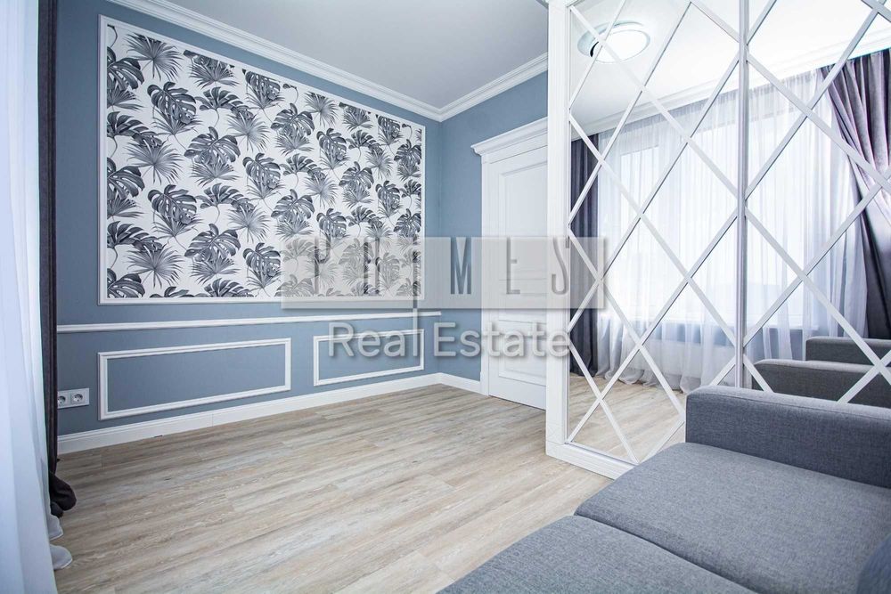 Продаж 2к. квартири, вул Дніпровська набережна 20а, Севен Seven