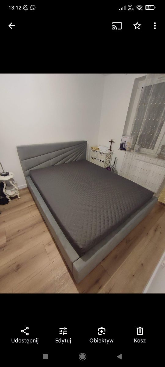 Łóżko szare do sypialni duże