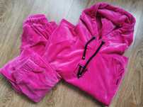 Dres welurowy Velsatino