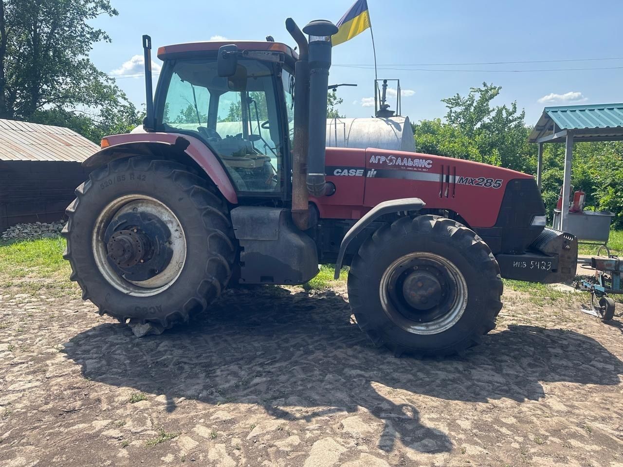 Продам трактор Case MX285