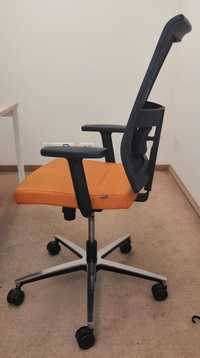 Fotel krzesło biurowe obrotowe Bejot JT 102