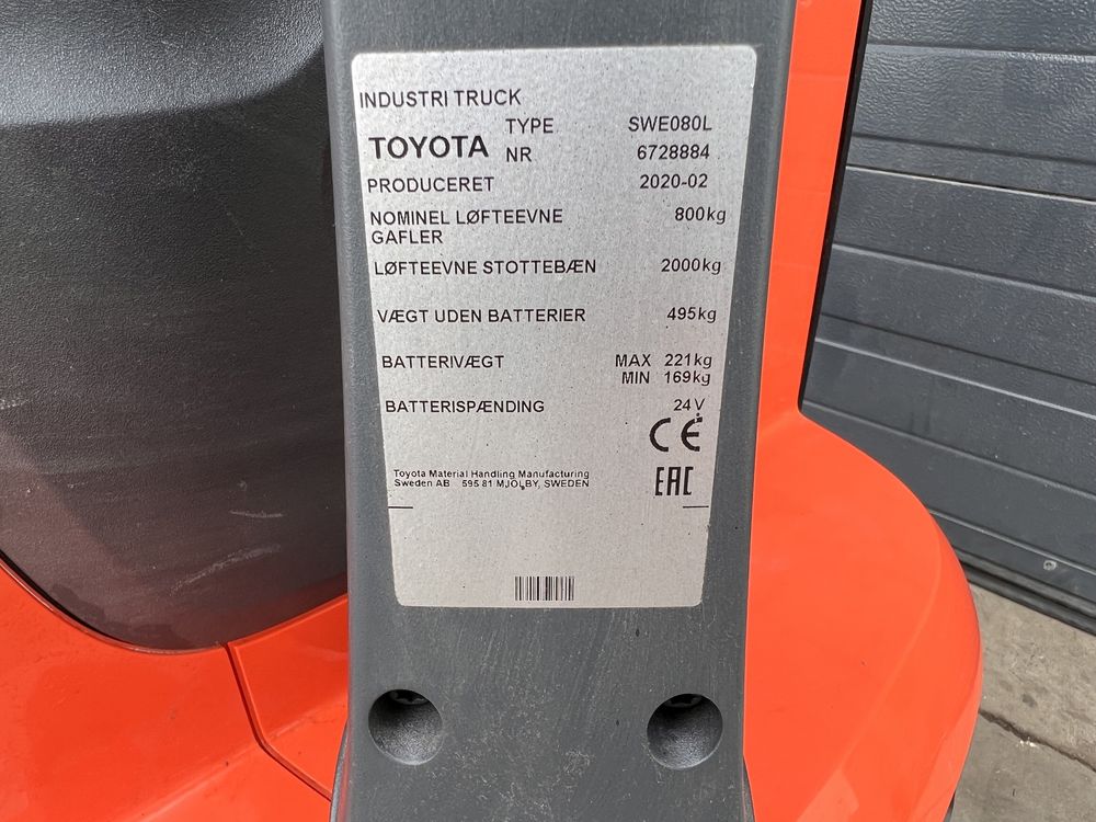 TOYOTA BT Swe080L JAK NOWY Paleciak elektryczny z masztem