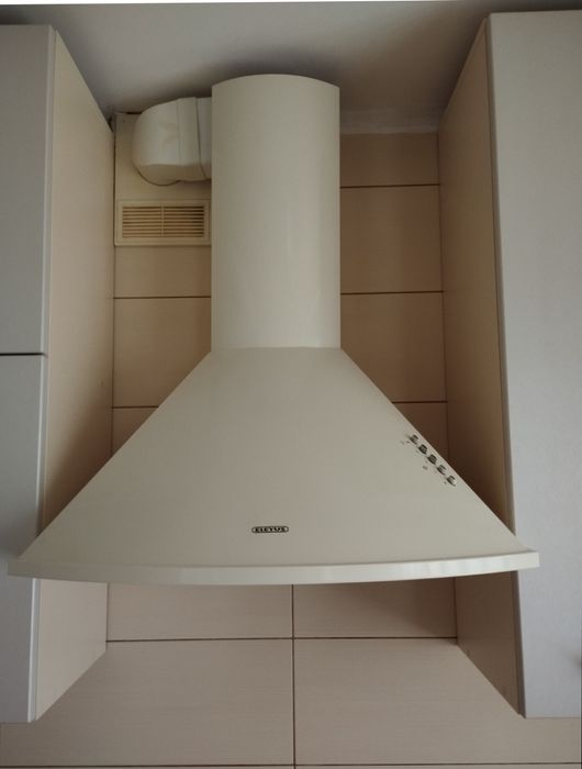 Витяжка кухонна ELEYUS