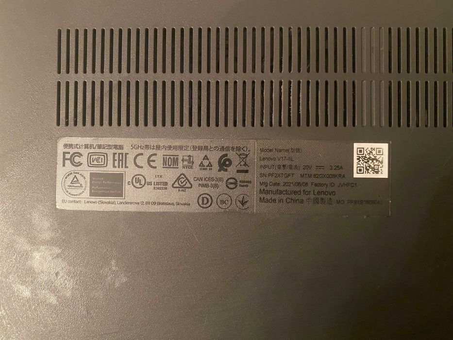 Ноутбук Lenovo V17-IIL