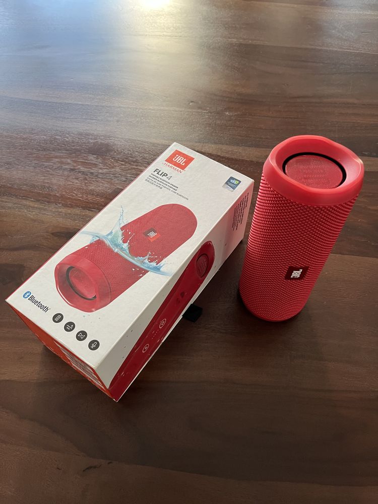 JBL Flip 4 Com Caixa e cabo original