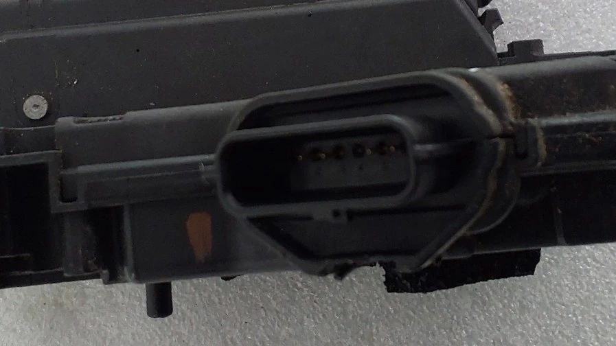 Fechadura / fecho porta trás direito RENAULT Zoe (BFM_)