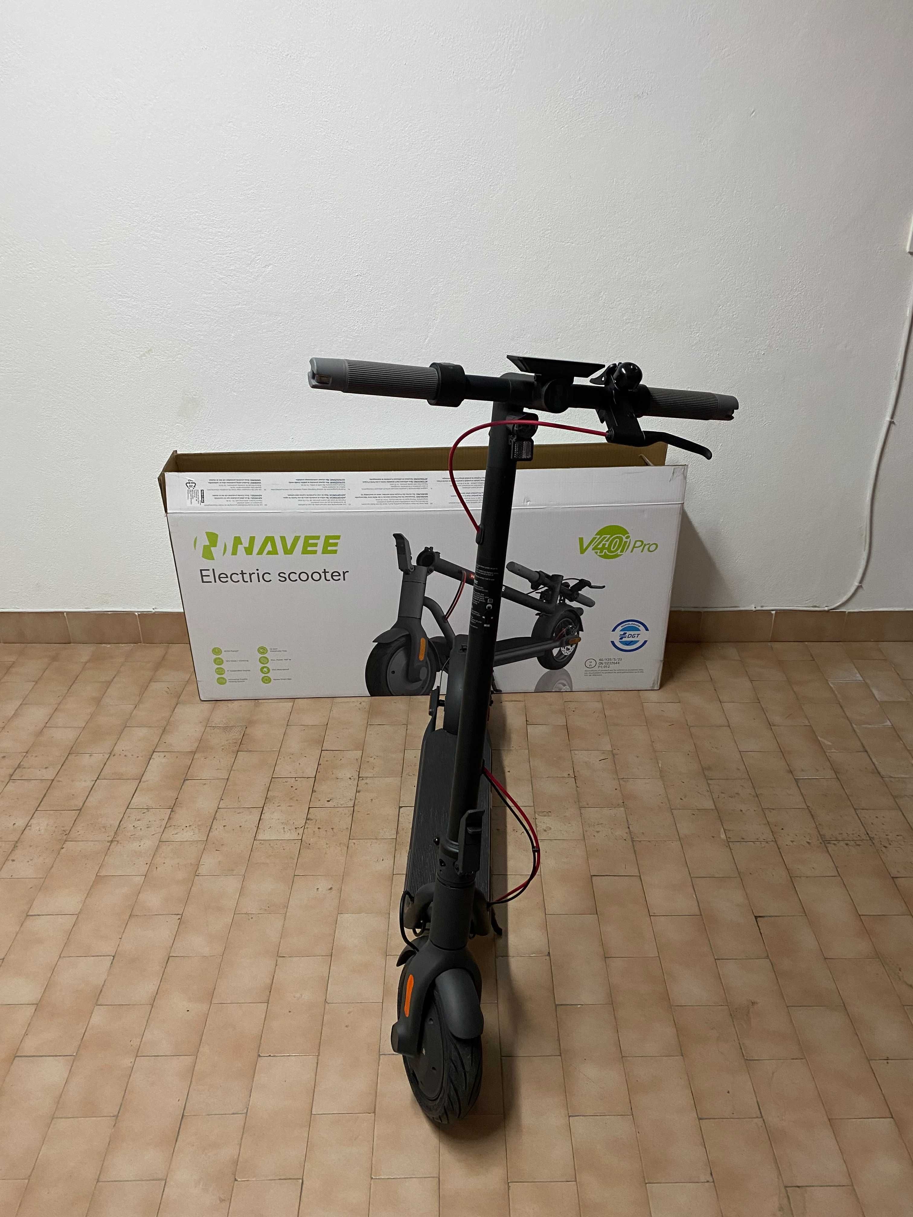 Trotinete Elétrica NAVEE V40i Pro - 350W Semi Nova