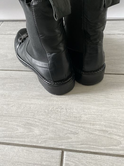 Продам шкіряні жіночі черевики челсі
