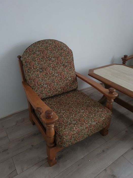 Zestaw mebli salonowych, zamienie za…