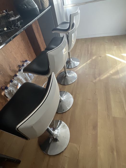 Cadeiras altas cozinha