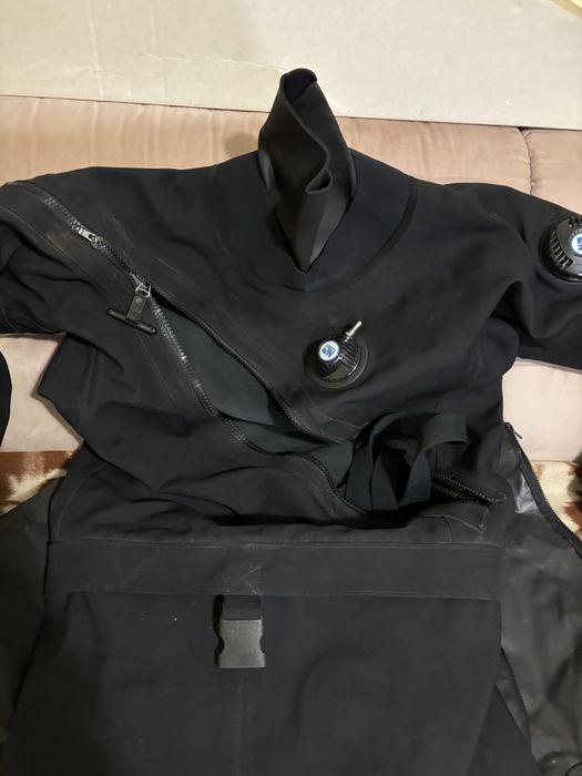 Suchy skafander no gravity