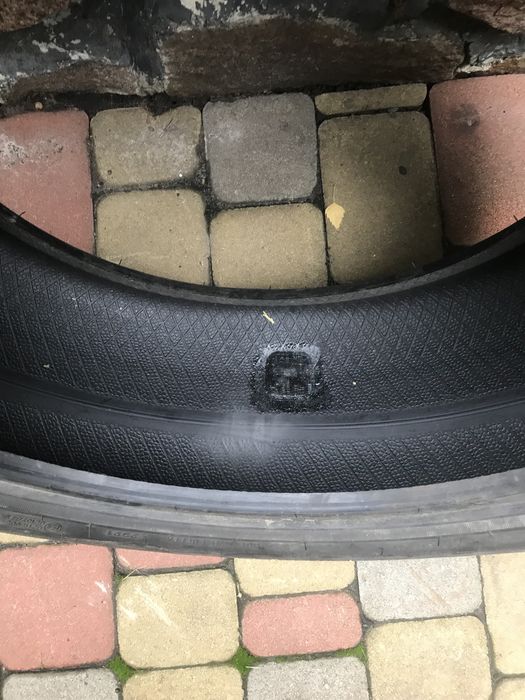 Резина зимня Fronvey icepower 868. 235/45 R17 97HL