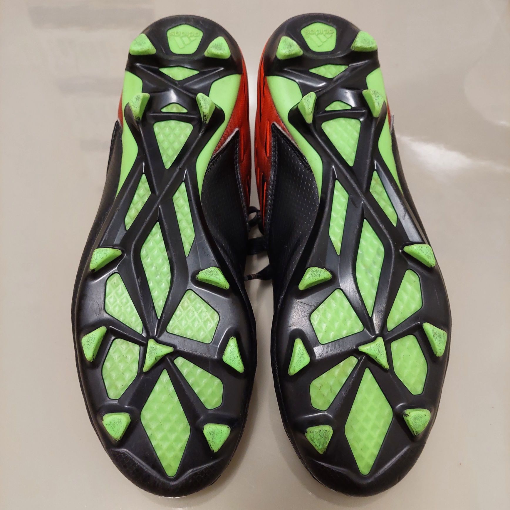 Бутсы Adidas Messi 40,5р. оригинал