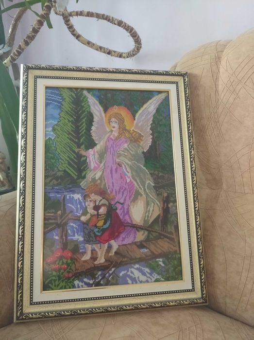 Картини на продаж вишиті хрестиком,ниткою