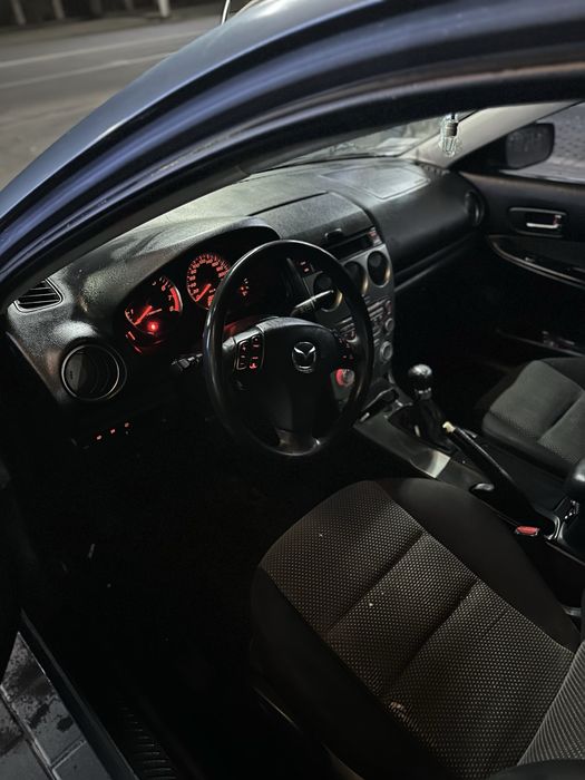 Продам машину Mazda 6 2002