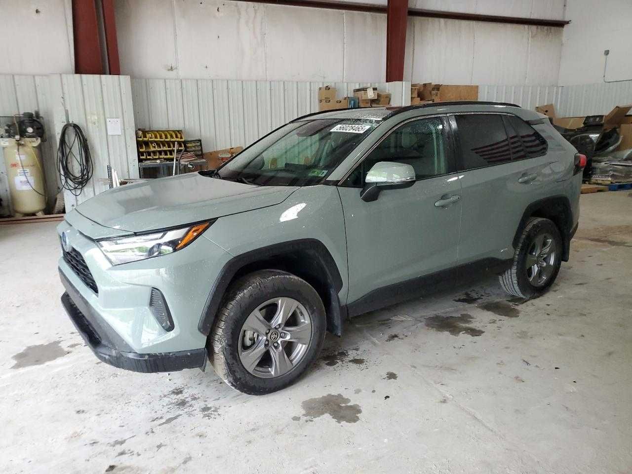 2022 Toyota Rav4 XLE Hybrid ГІбрид