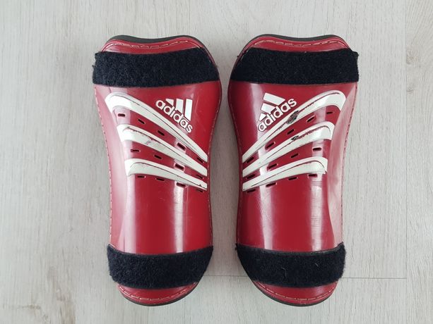 Ochraniacze piłkarskie Adidas