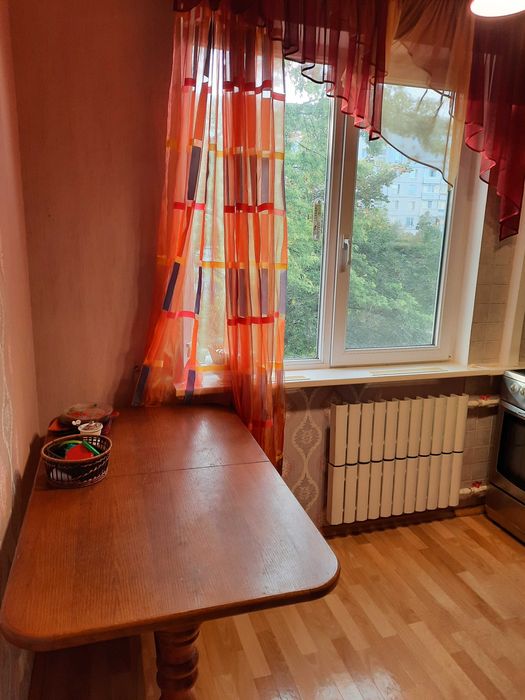 Сдам 2 к. кв. м. Студенческая - 2 мин. ул. Ак. Павлова, 134 б, ремонт.