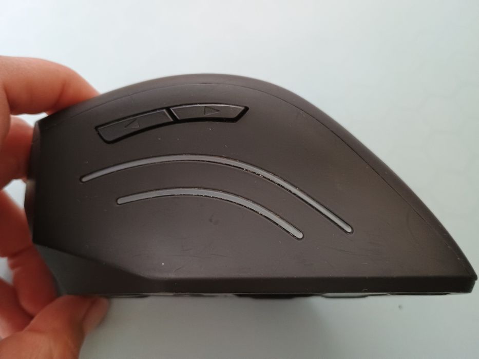 Anker мишка чорна tm 156 g для ноутбука чи компьюрета безпровідна