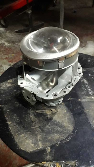 Ремонт фар Тюнинг,полировка авто