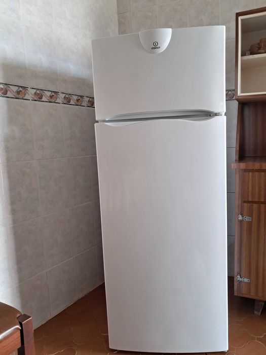 Frigorífico Indesit