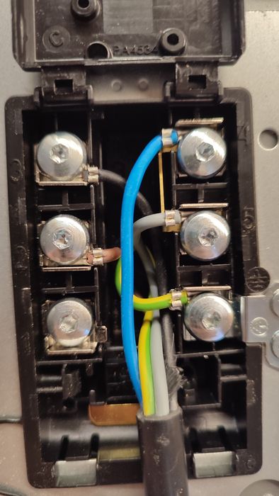 Elektryk, prace elektryczne, podłączenie płyty - Warszawa, okolice