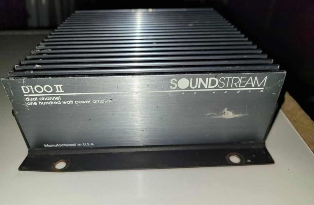 Soundstream D100II wzmacniacz samochodowy 2 kanałowy bardzo dobry