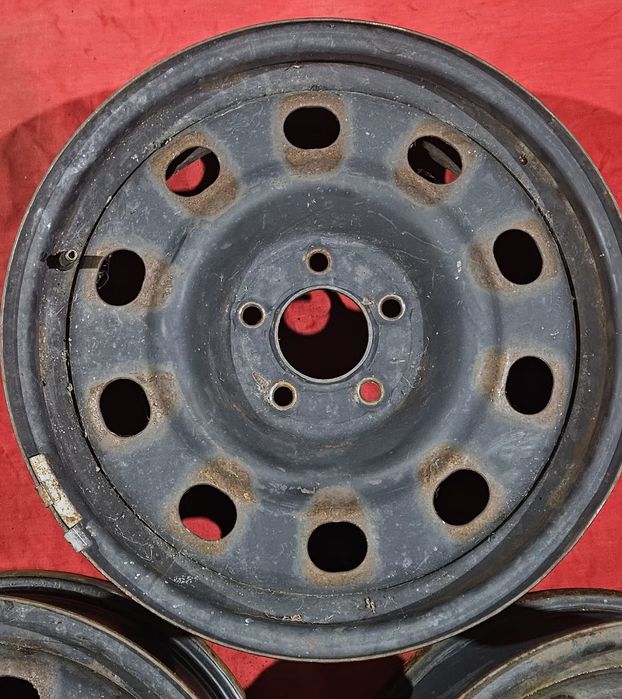 Felgi stalowe Ford Crown Victoria 2 sztuki