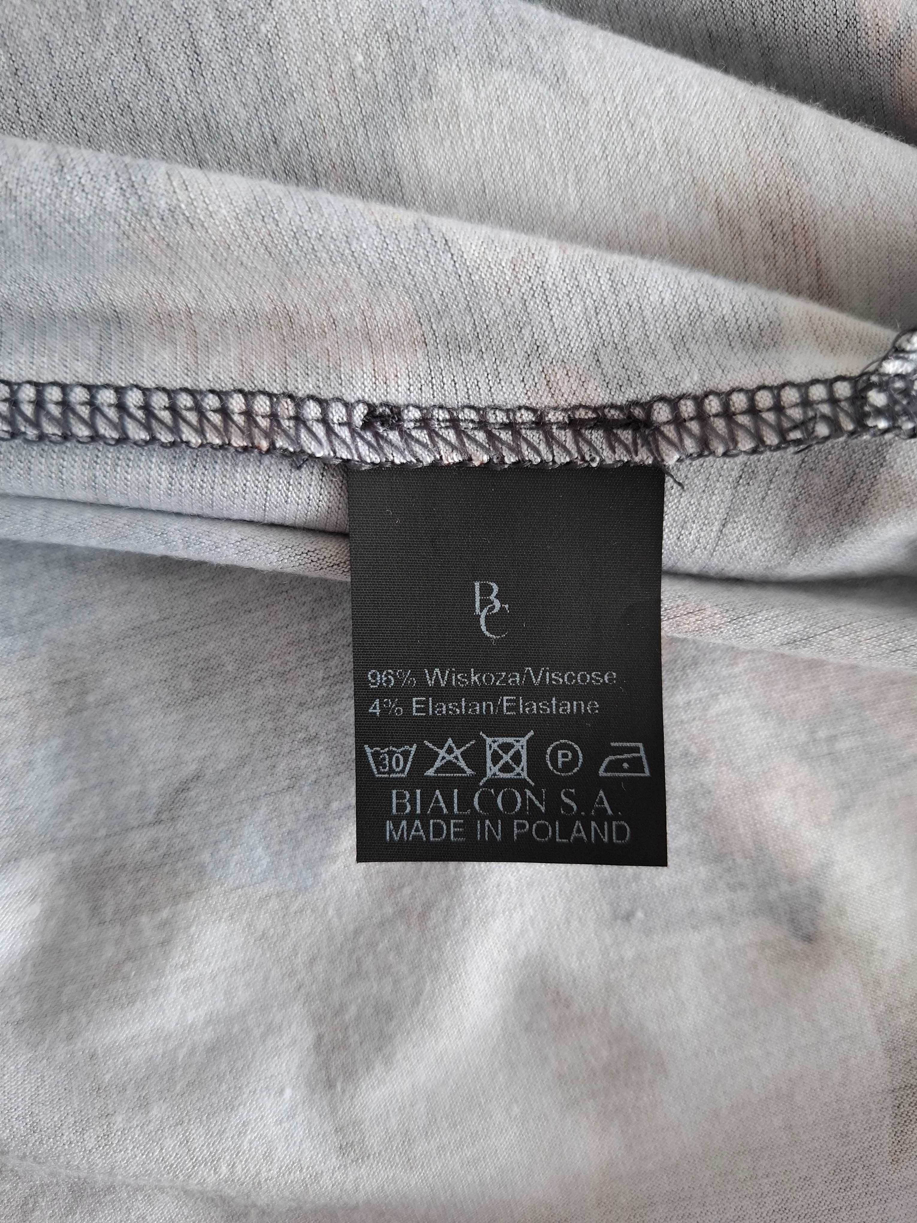 Sukienka z wiskozy w duże białe kwiaty / Bialcon / 40 / Made in Poland
