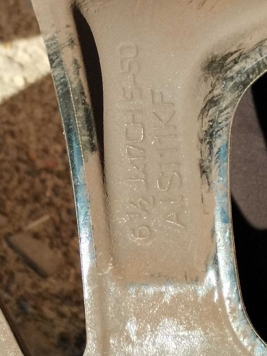 Шини з дисками R17