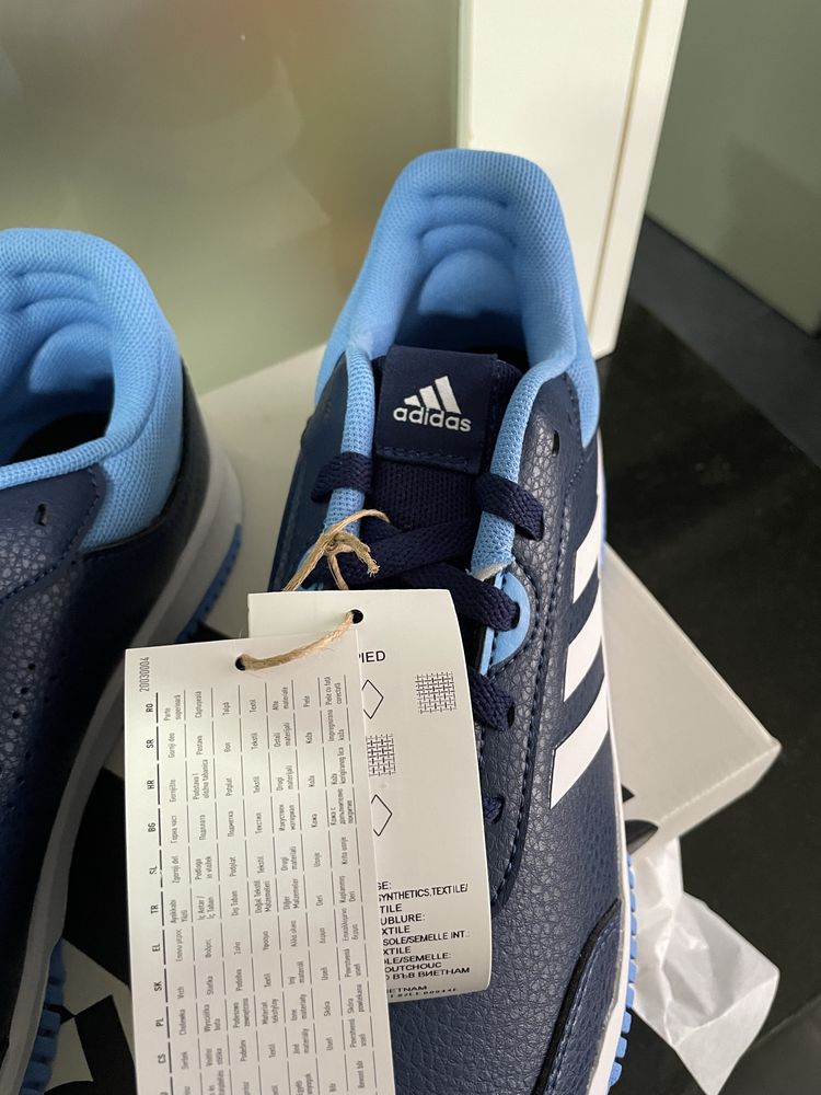 Sapatilhas adidas tamanho 37