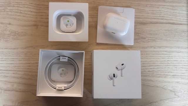 Słuchawki AirPods pro 2 USB-C Case/lewa słuchawka