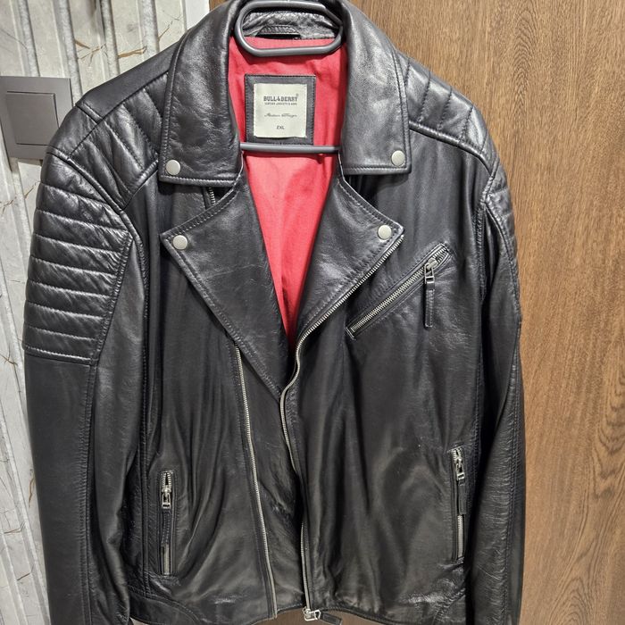 Kurtka skórzana styl ramonezka czarna , piekna .