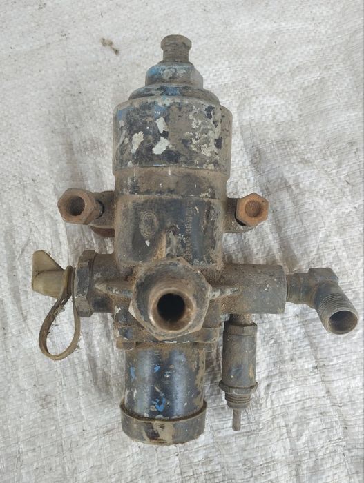 Регулятор тиску повітря МТЗ