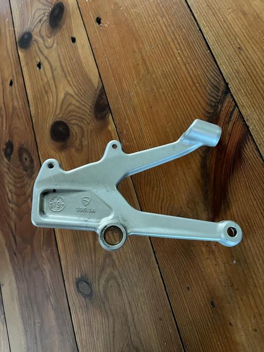 Podnóżek set lewy Ducati Panigale V4 Streetfighter