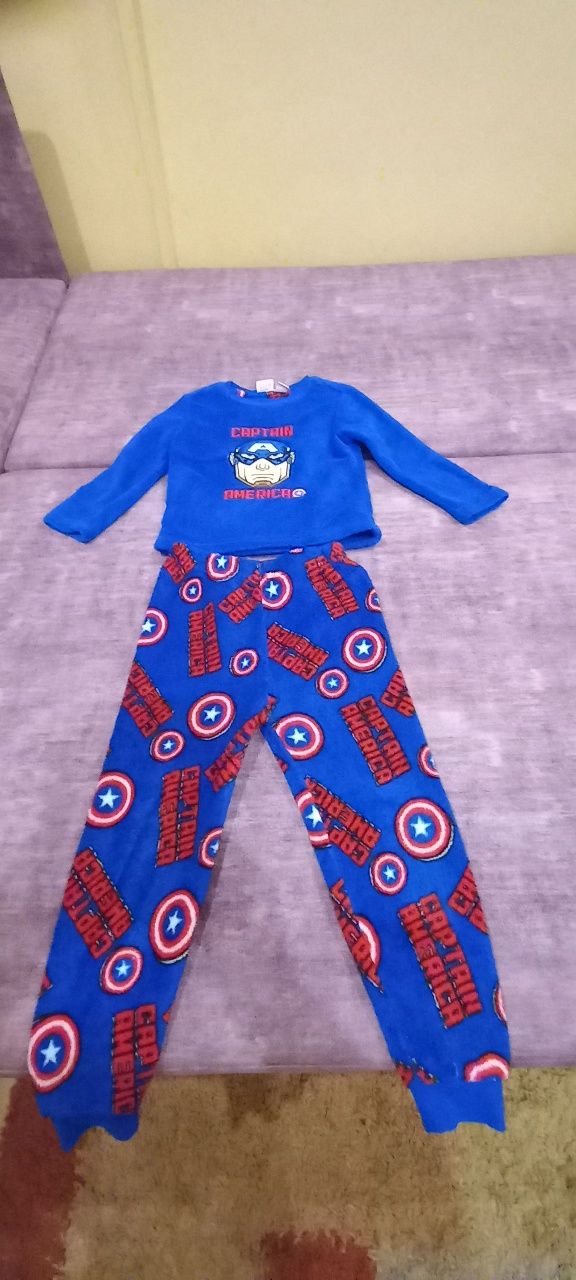 Dres Capitan America r.98