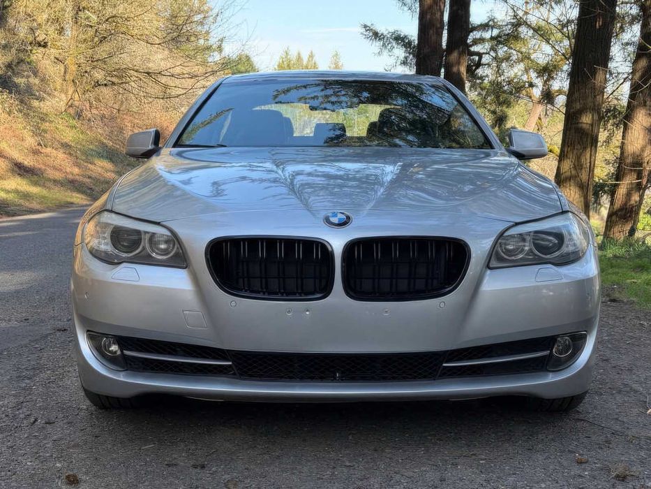 BMW 5 Series 528i xDrive      2013
