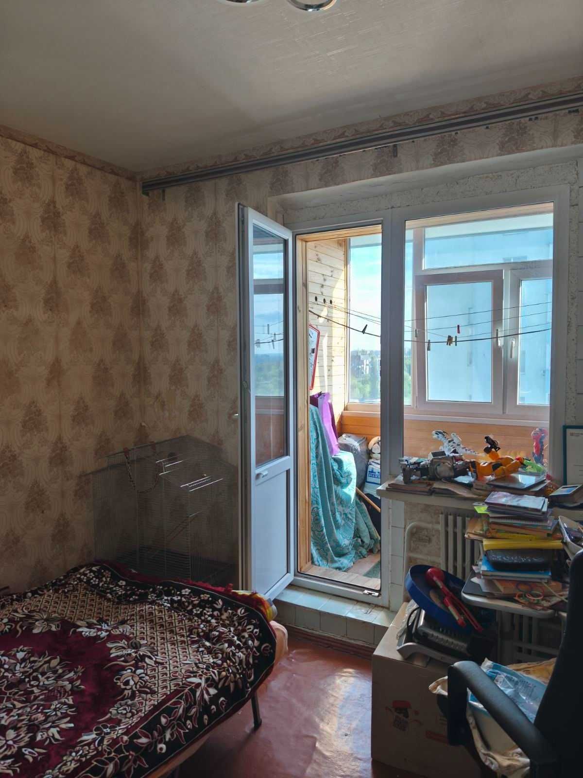 Продам бюджетную 4 комнатную квартиру на Салтовке.