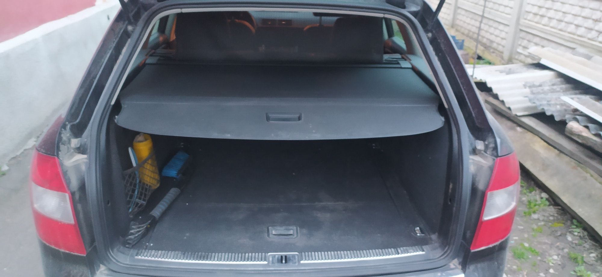 Продам або обміняю Audi a4b6 1.6 бензин