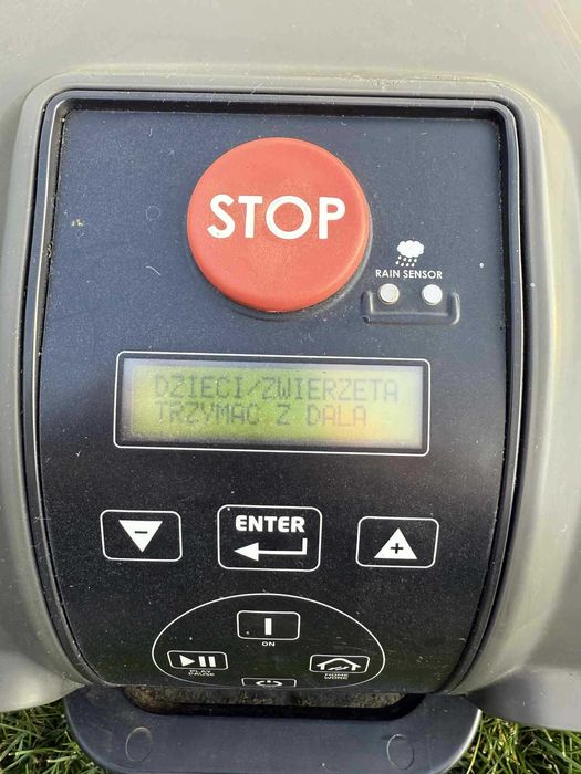 Robot koszący STIGA 228S 1600m2