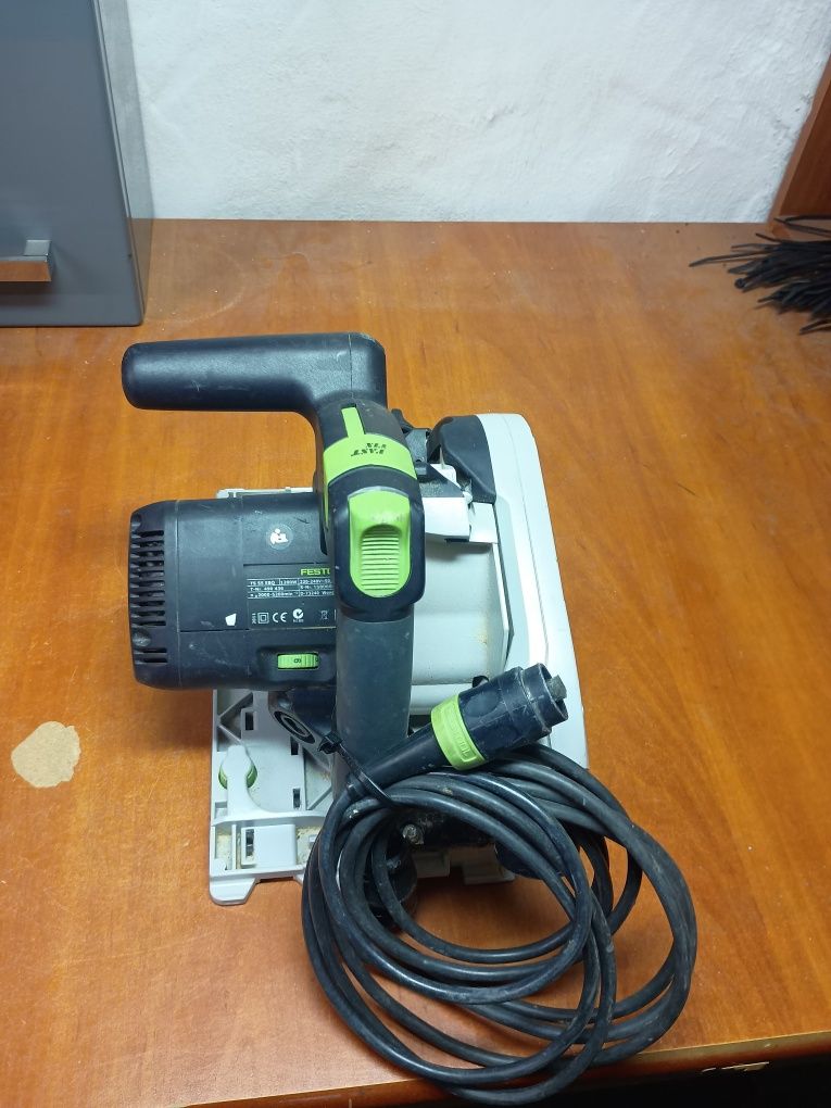 Piła zaglebiarka Festool TS 55 EBQ.
