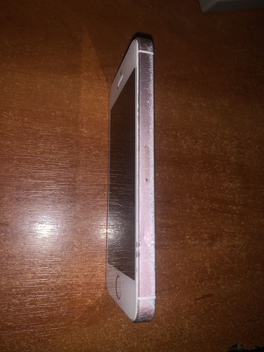 Iphone SE(1 покоління) 128gb