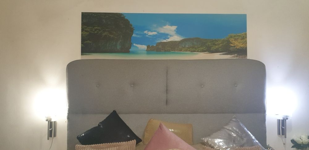 Quadro tela está nova 150x50 é da conforama