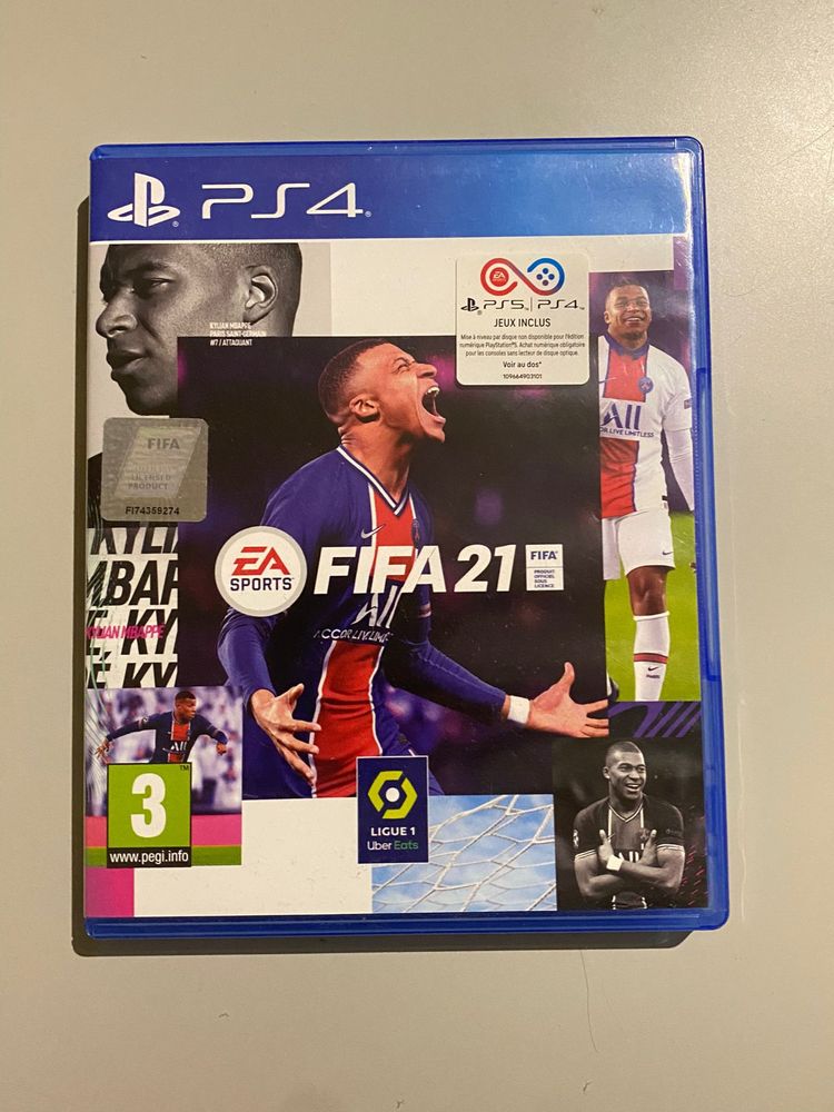 Ps4 branca+2 comandos+6 jogos