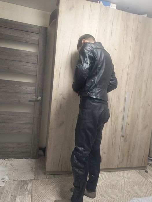 Мотокуртка шкіряна, байкерські куртка, мотоекіпіровка