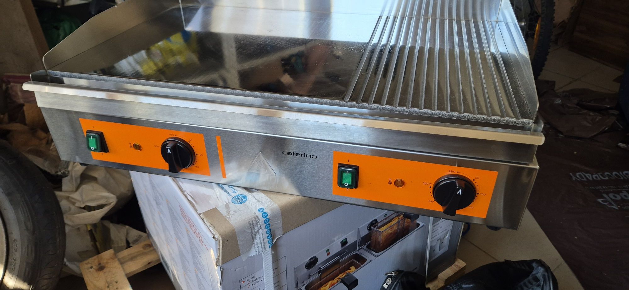 Płyta grillowa, 2/3 gładka, 1/3 ryflowana, 3,5 kW, 720x460x240 mm
