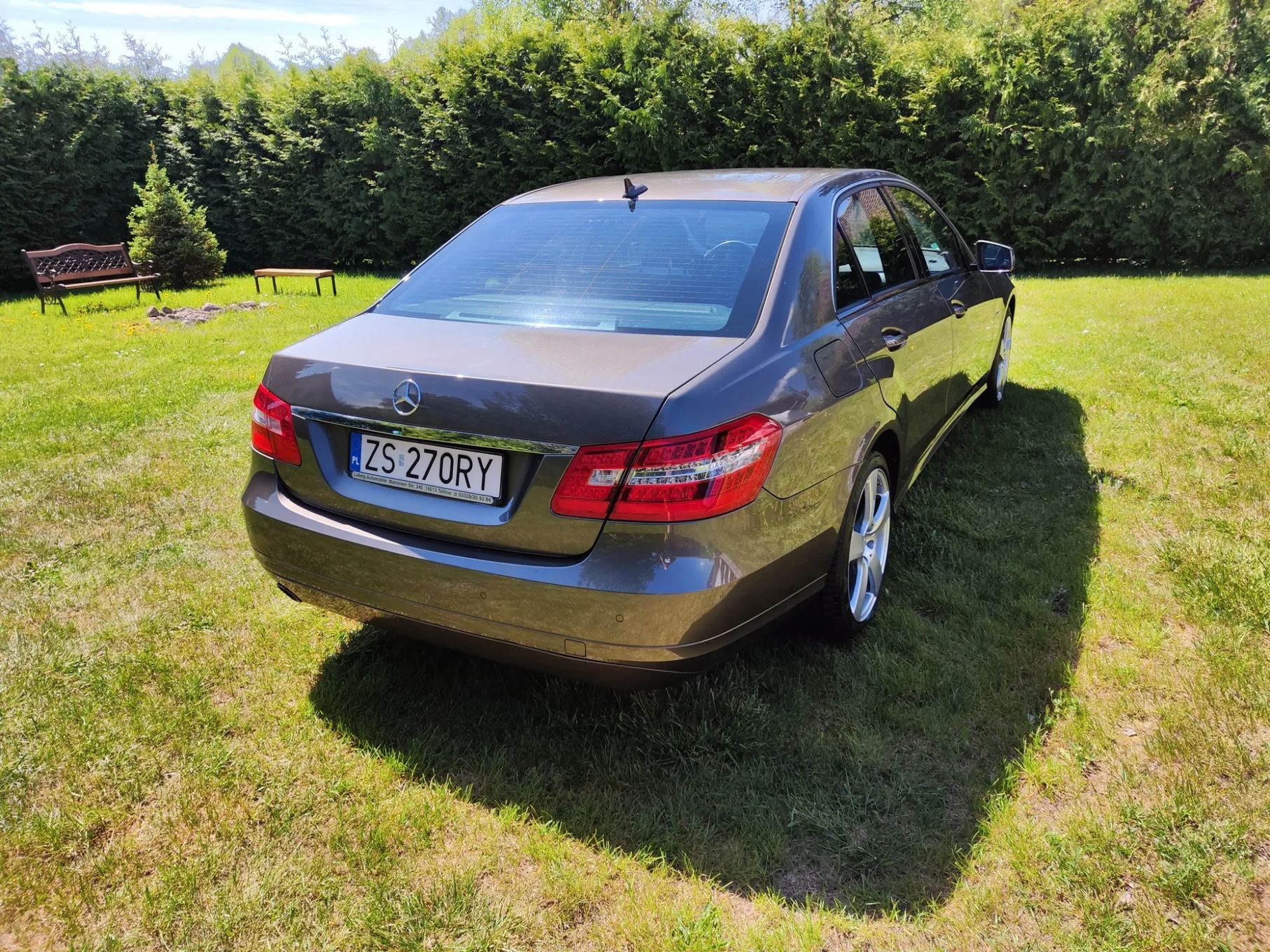 Mercedes-Benz Klasa E Mercedes Benz E200 CGI BlueEFFICIENCY – 2010 r.
