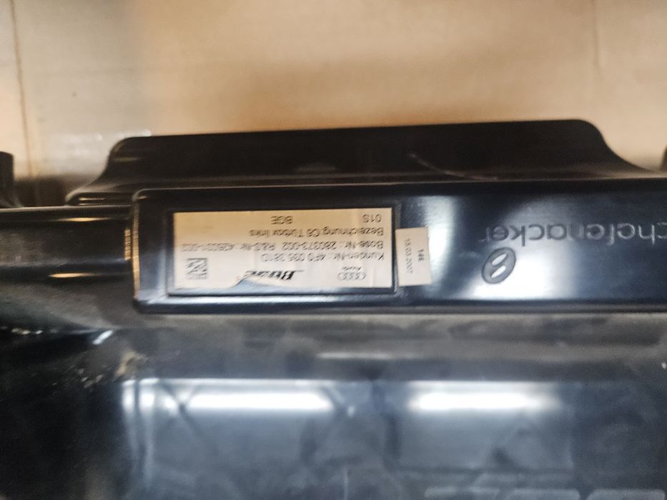 Audi a6 c6 glosnik bose