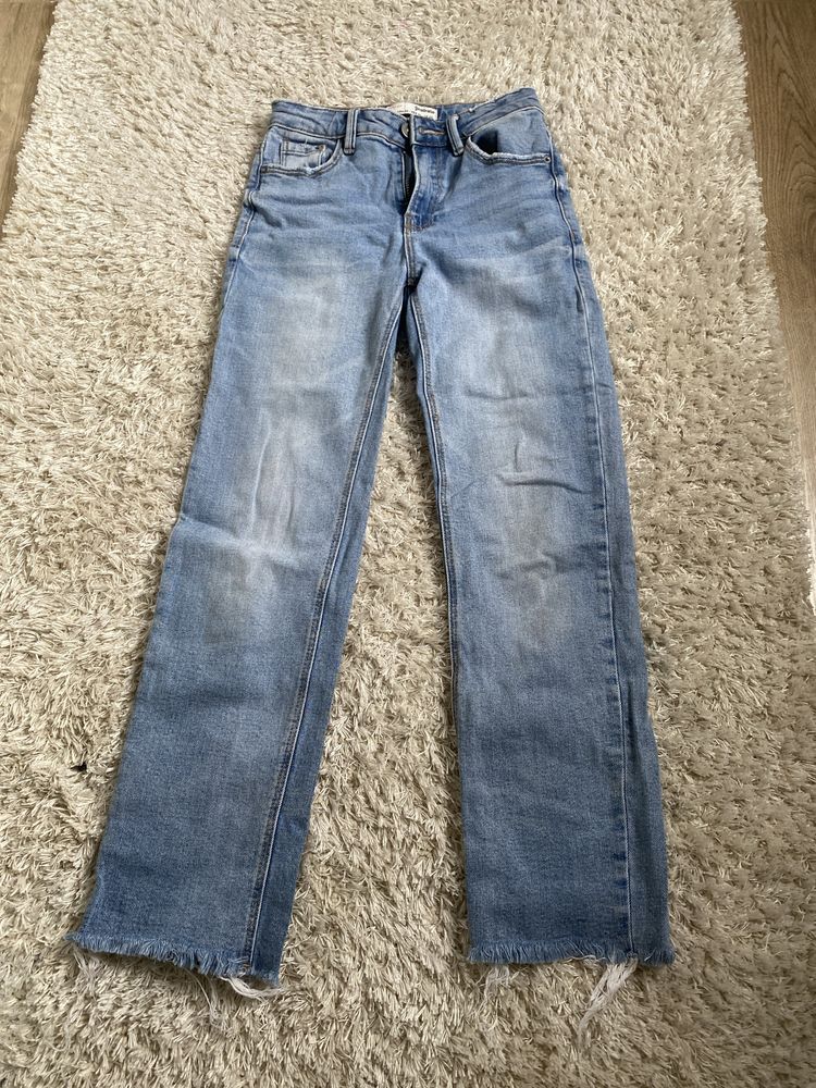 джинси нові